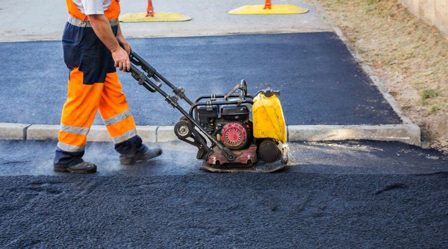 Professional gutter cleaning in Chestnut Hill, MA